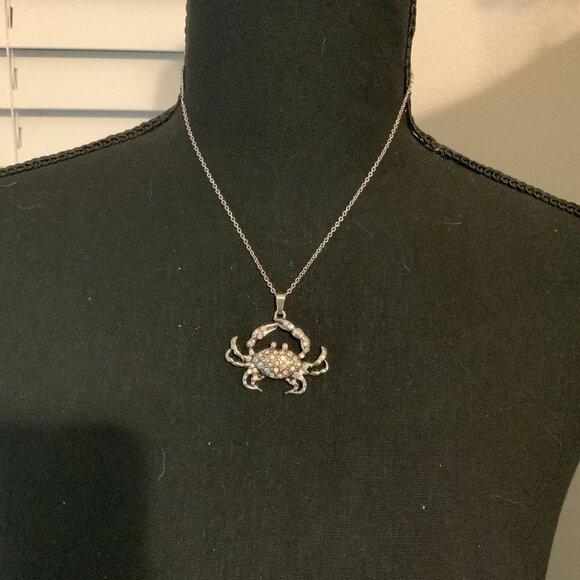 Lady Remington Crab Rhinestone Silver Tone Necklace - Picture 3 of 6